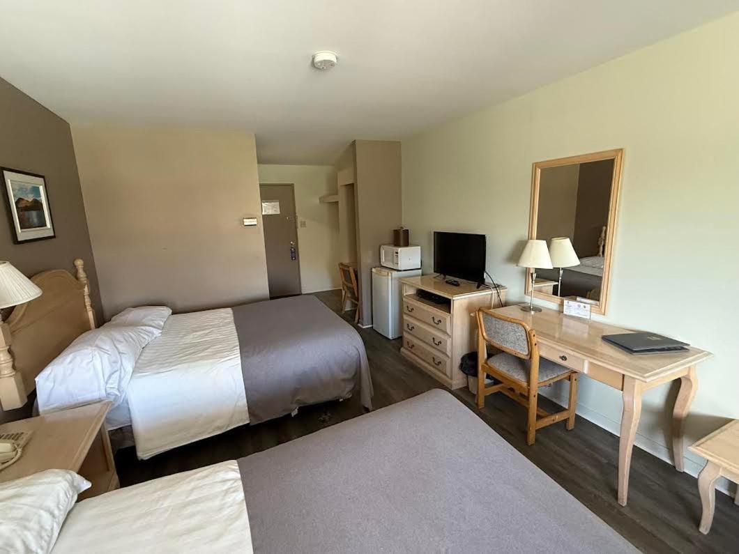 Motel Le Transit Mont-Saint-Hilaire Esterno foto