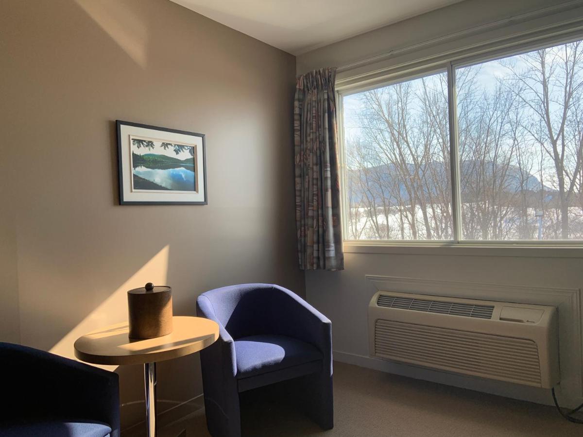 Motel Le Transit Mont-Saint-Hilaire Esterno foto